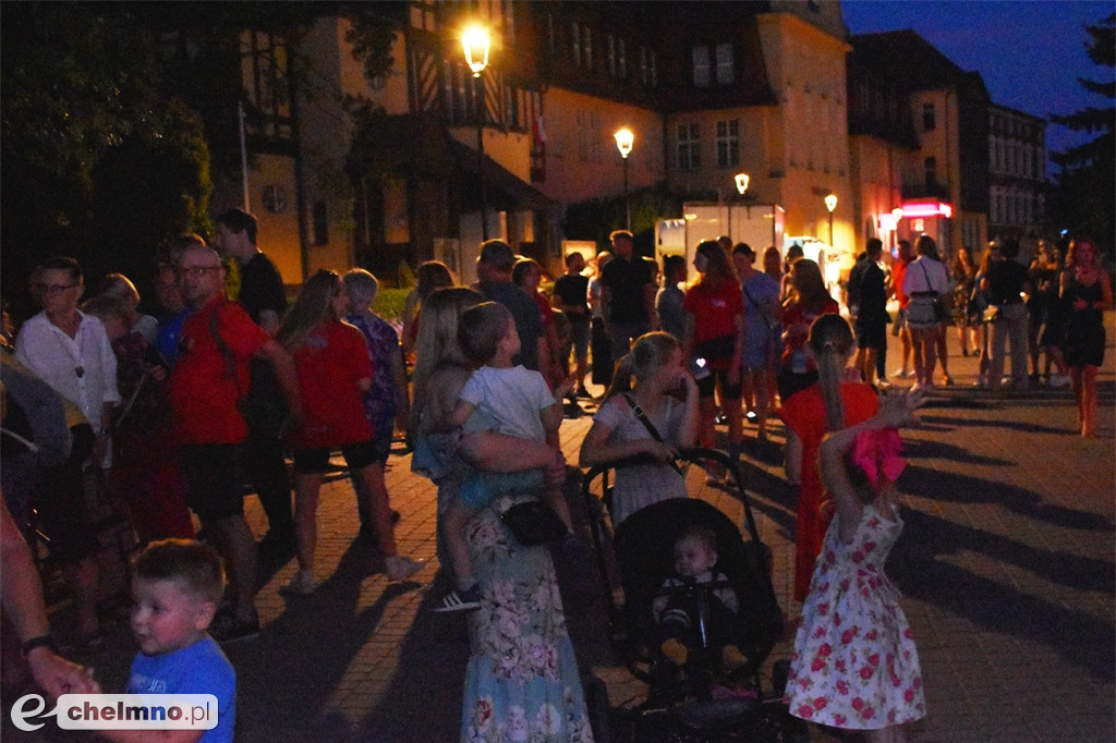 Wspaniała Parada Chodzących Obrazów Bum Bum Orkestar