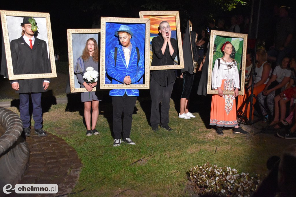 Wspaniała Parada Chodzących Obrazów Bum Bum Orkestar
