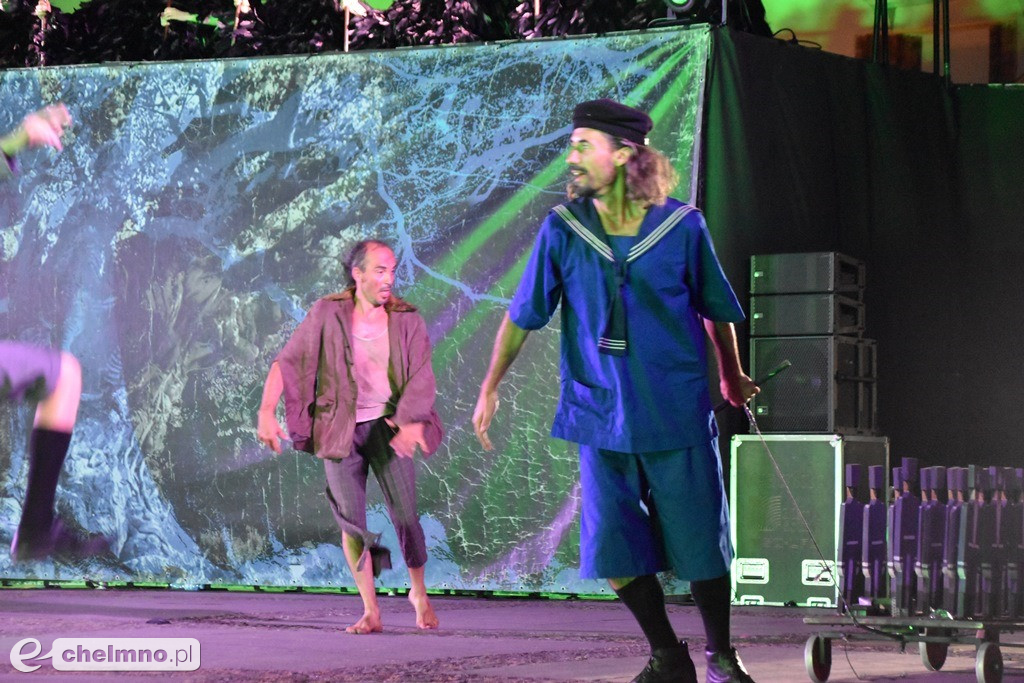 Spektakularna inscenizacja 
