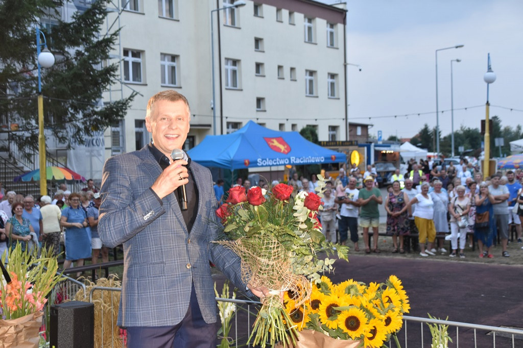 Dobra zabawa na Dożynkach Gminno-Parafialnych w Unisławiu