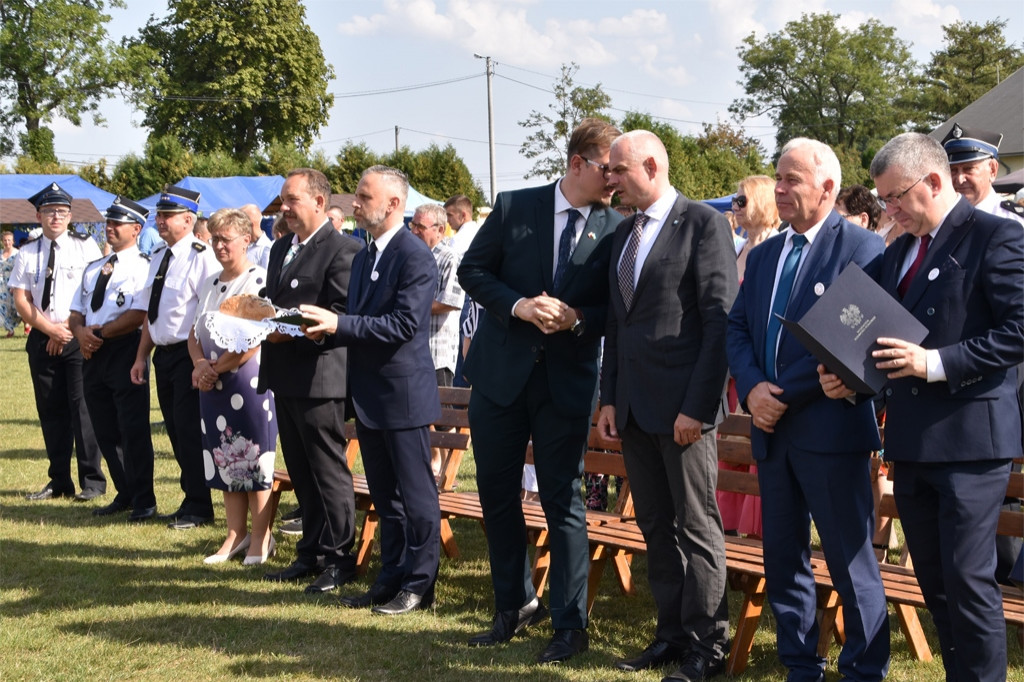Piękne świętowanie dożynkowe w Kijewie Królewskim