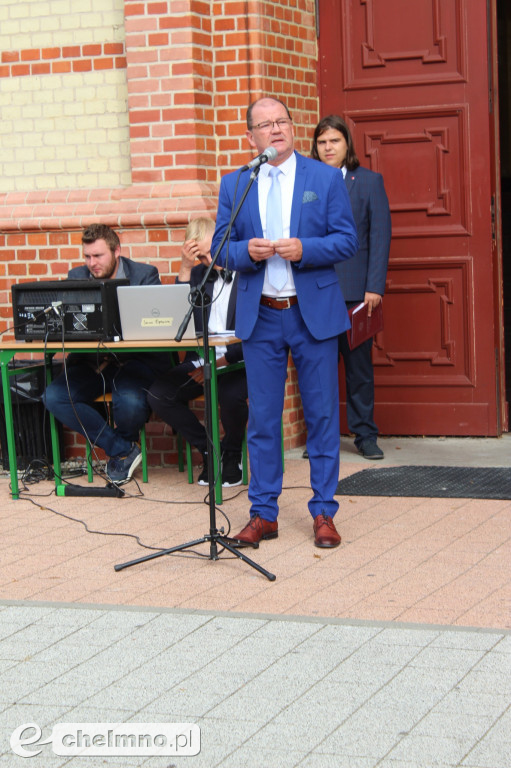 Pierwszy symboliczny dzwonek w Zespole Szkół nr 2