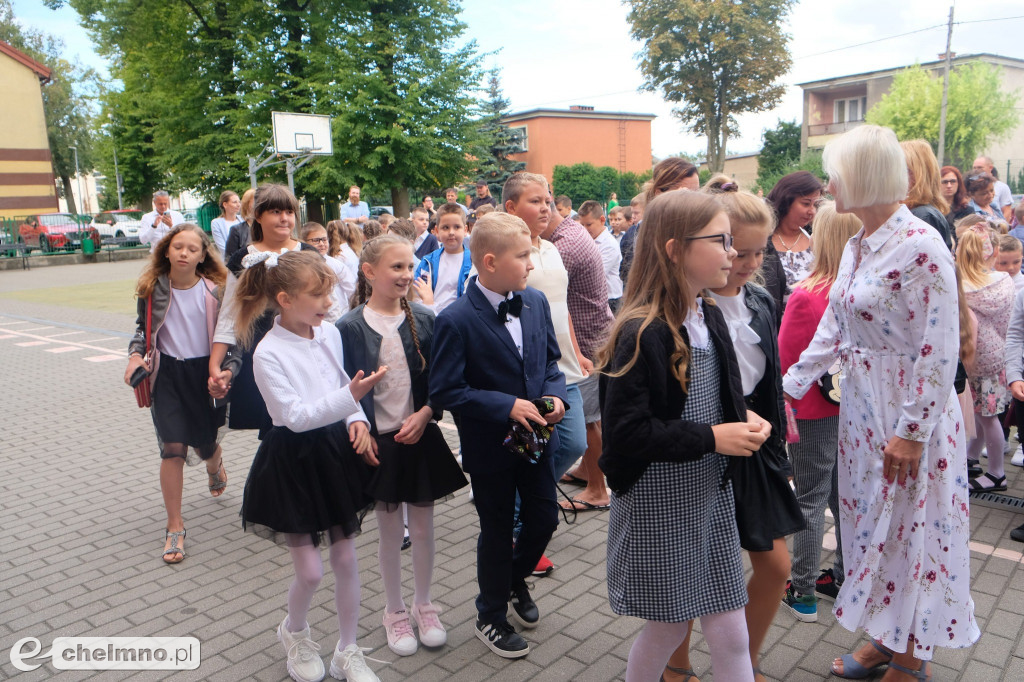 Tak odświętnie wyglądali wczoraj uczniowie w Jedynce