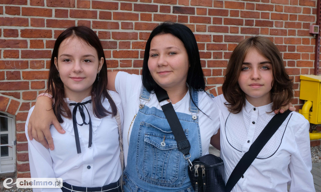 Tak odświętnie wyglądali wczoraj uczniowie w Jedynce