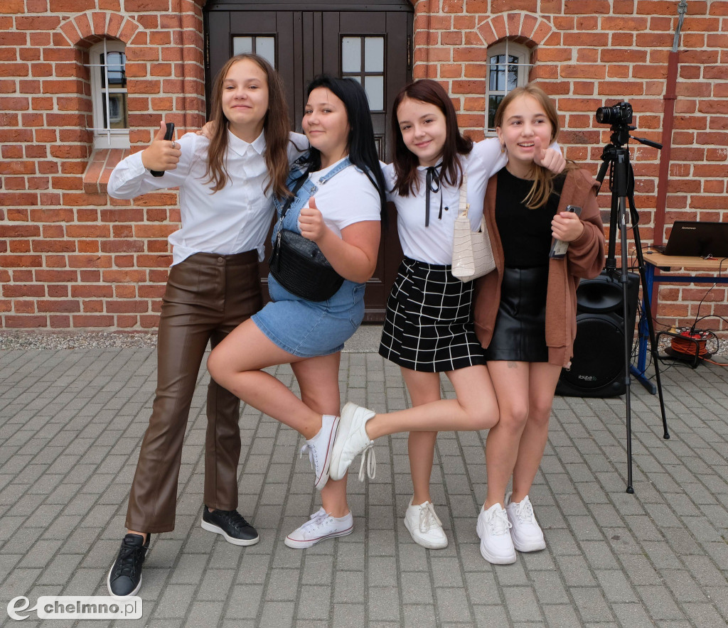 Tak odświętnie wyglądali wczoraj uczniowie w Jedynce