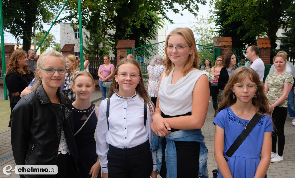Tak odświętnie wyglądali wczoraj uczniowie w Jedynce