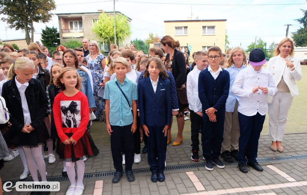Tak odświętnie wyglądali wczoraj uczniowie w Jedynce