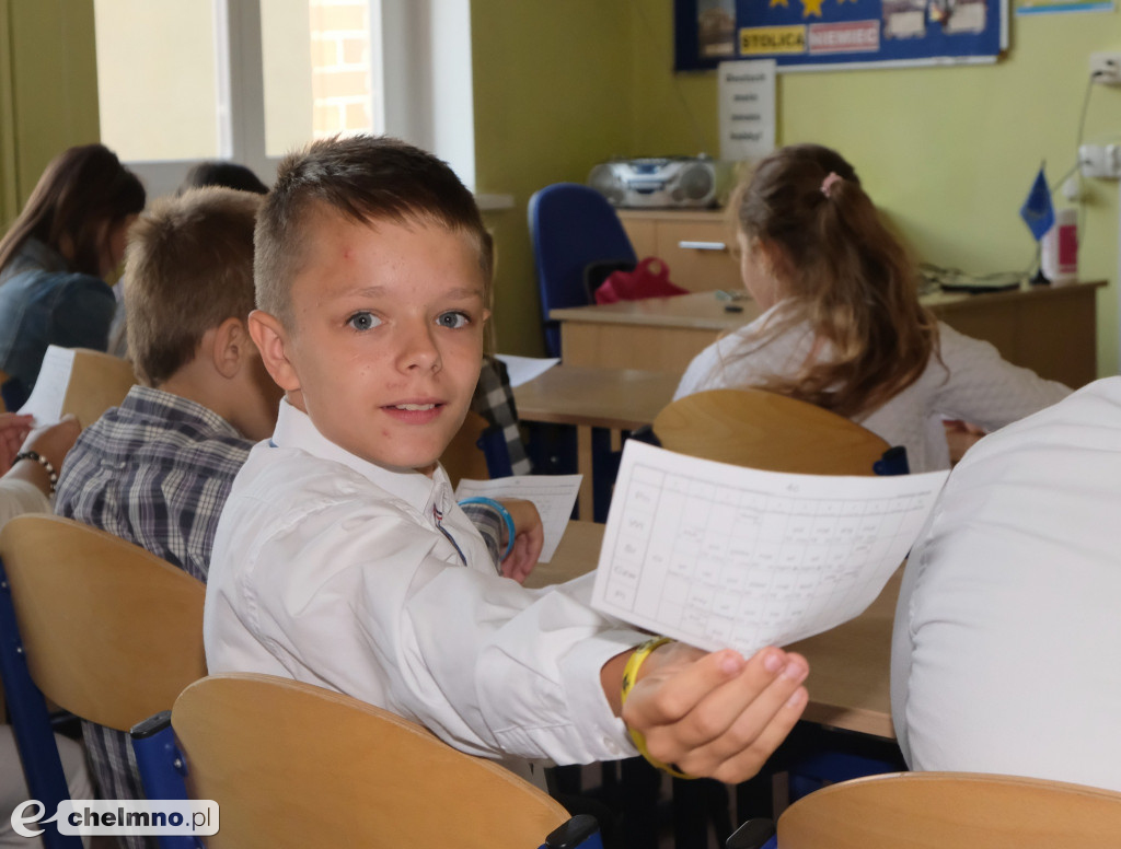 Tak odświętnie wyglądali wczoraj uczniowie w Jedynce