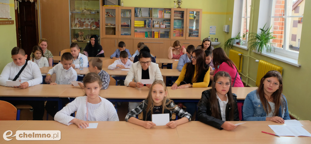 Tak odświętnie wyglądali wczoraj uczniowie w Jedynce