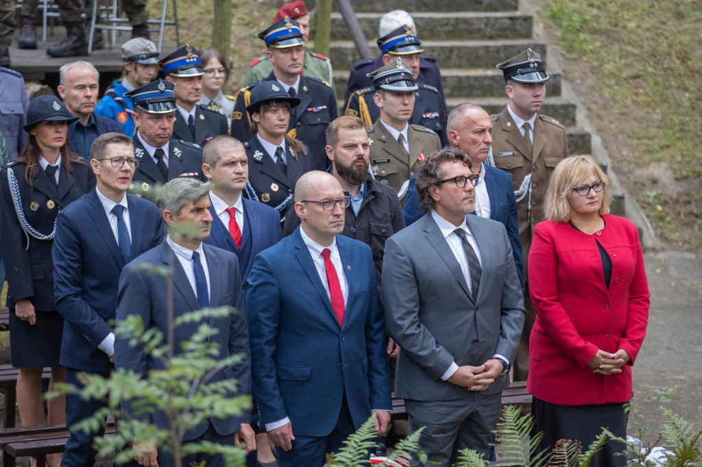 W raciniewskim lesie uczcili ofiary okupacji niemieckiej