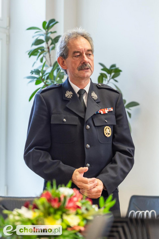 Wozy dla strażaków ochotników i bazy edukacyjne