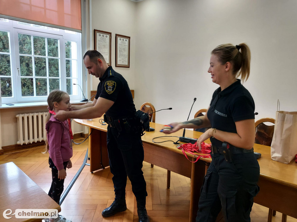 Pogadanki o bezpieczeństwie z uczniami 