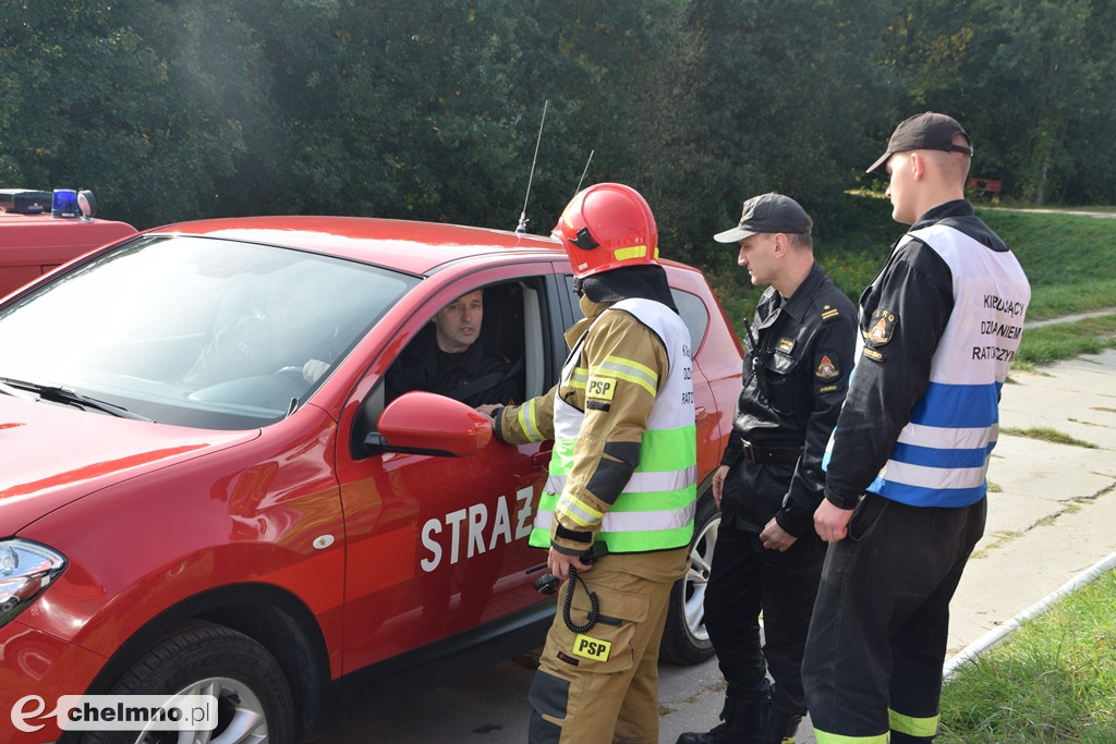 Aż 26 zastępów straży pożarnej na Powiślu