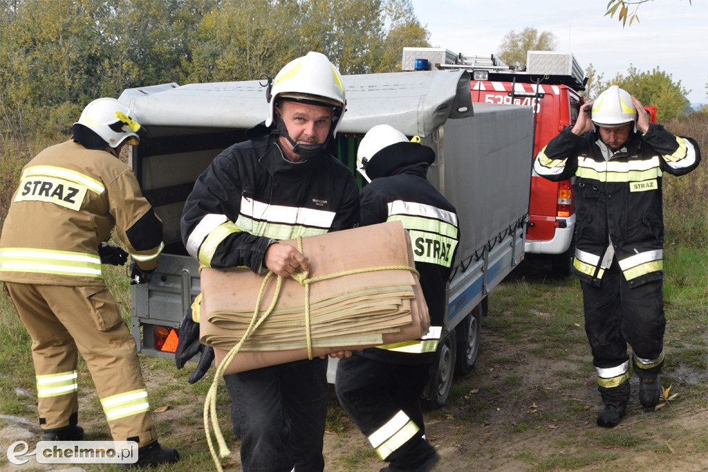 Aż 26 zastępów straży pożarnej na Powiślu