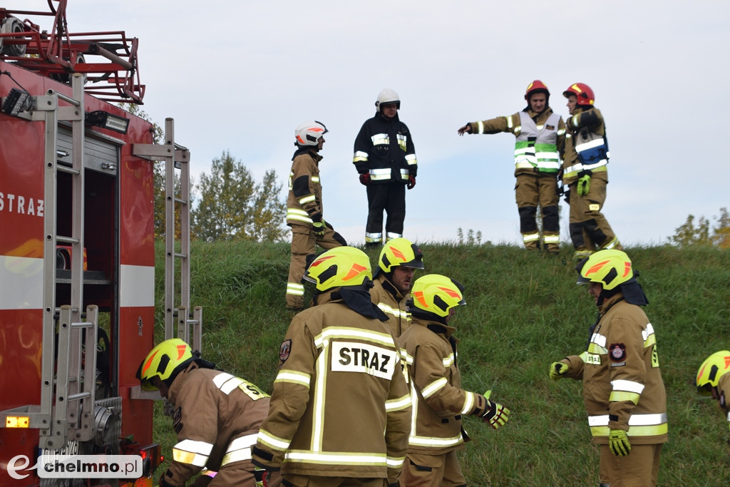 Aż 26 zastępów straży pożarnej na Powiślu