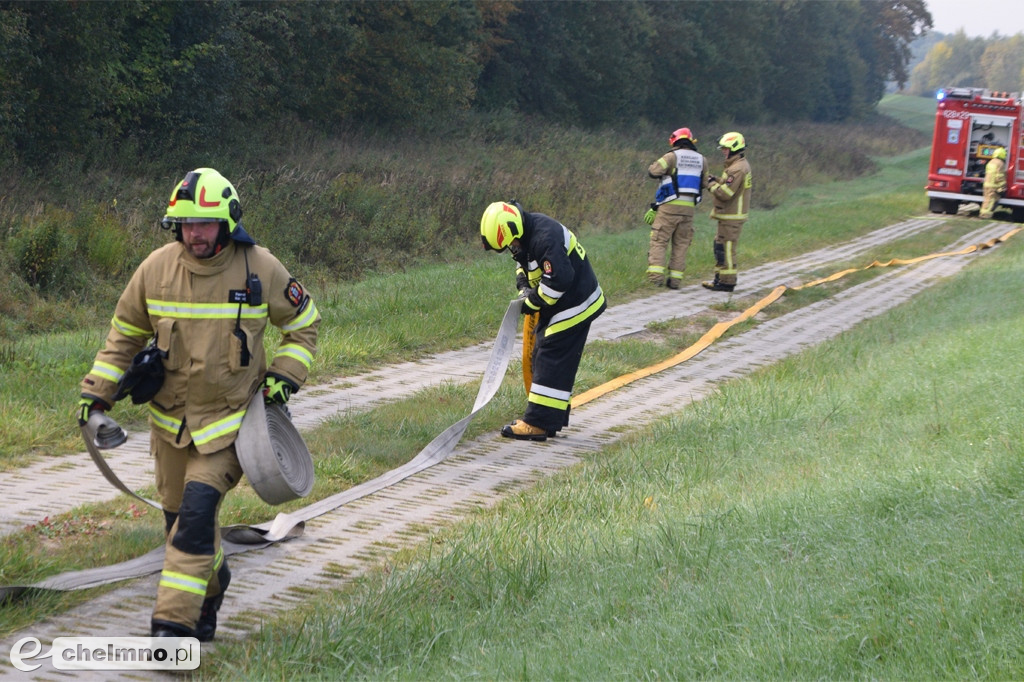 Aż 26 zastępów straży pożarnej na Powiślu