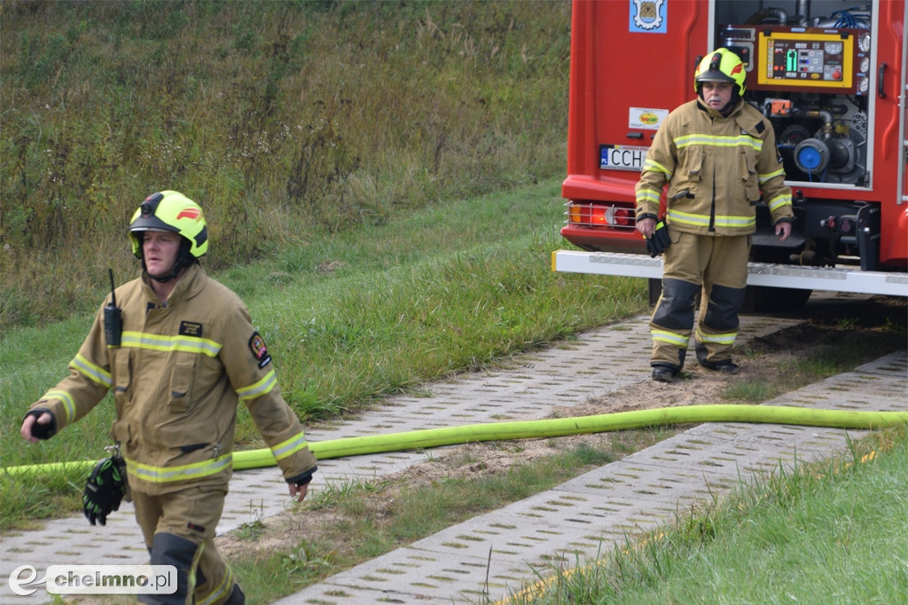 Aż 26 zastępów straży pożarnej na Powiślu