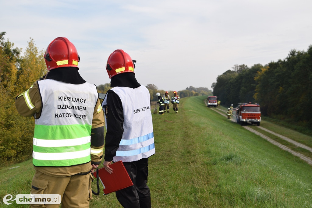 Aż 26 zastępów straży pożarnej na Powiślu