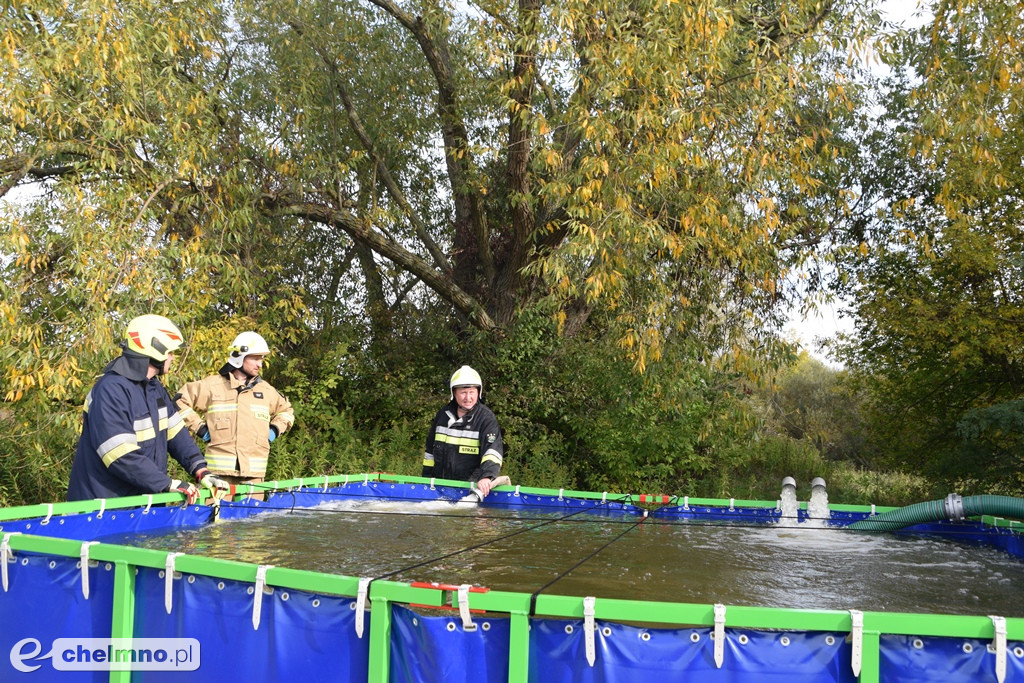 Aż 26 zastępów straży pożarnej na Powiślu