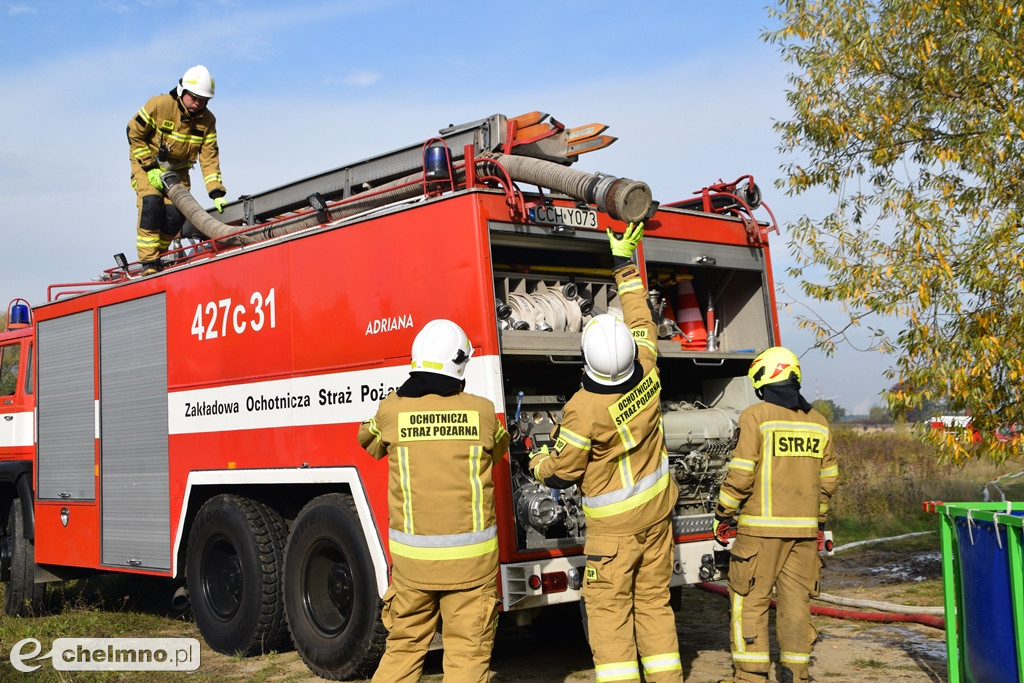 Aż 26 zastępów straży pożarnej na Powiślu