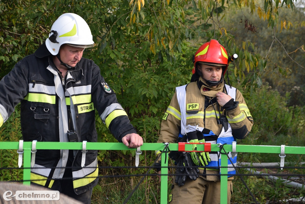 Aż 26 zastępów straży pożarnej na Powiślu