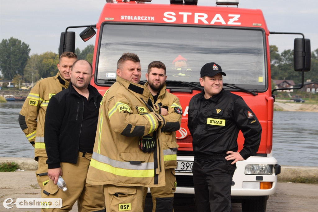 Aż 26 zastępów straży pożarnej na Powiślu