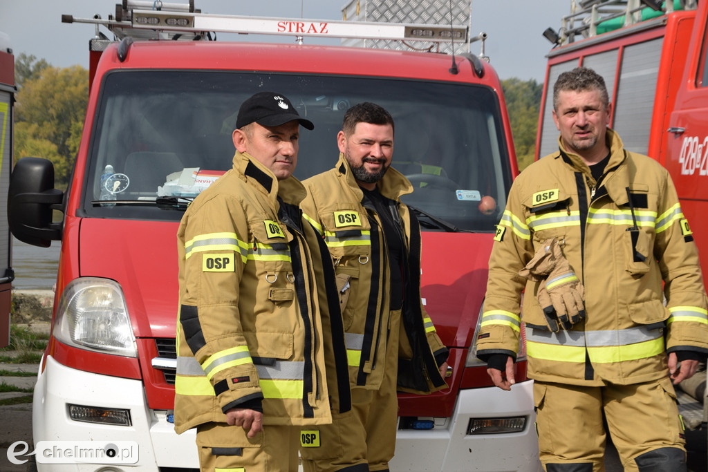 Aż 26 zastępów straży pożarnej na Powiślu
