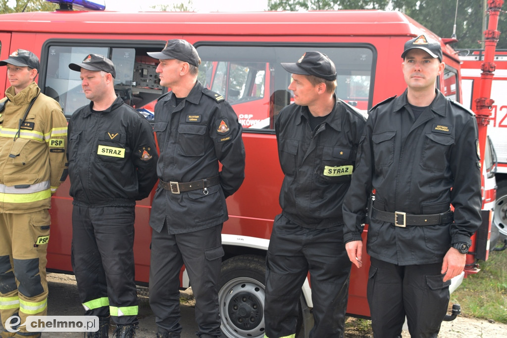 Aż 26 zastępów straży pożarnej na Powiślu