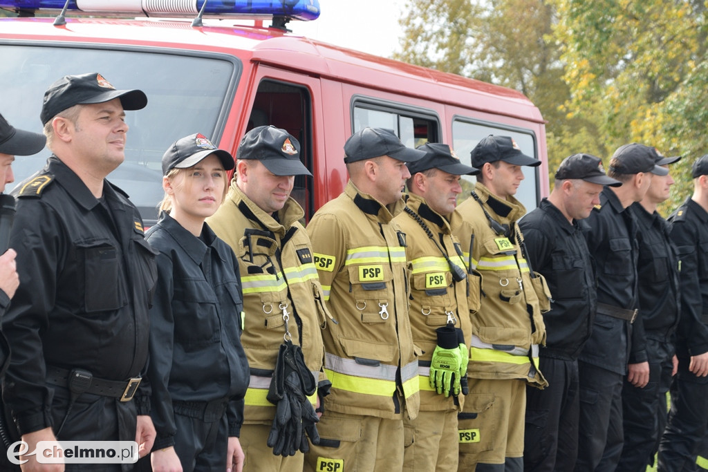 Aż 26 zastępów straży pożarnej na Powiślu