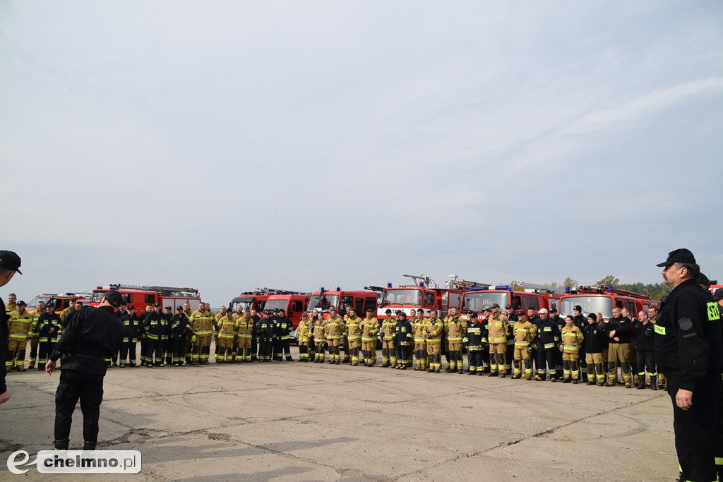 Aż 26 zastępów straży pożarnej na Powiślu