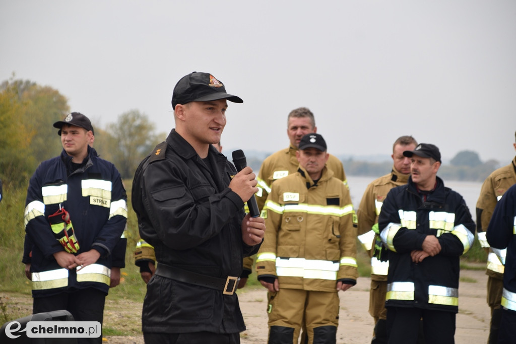 Aż 26 zastępów straży pożarnej na Powiślu