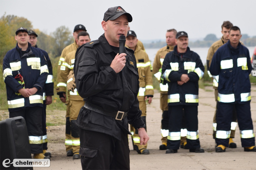 Aż 26 zastępów straży pożarnej na Powiślu