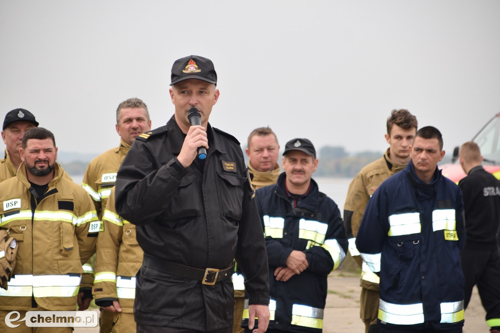 Aż 26 zastępów straży pożarnej na Powiślu