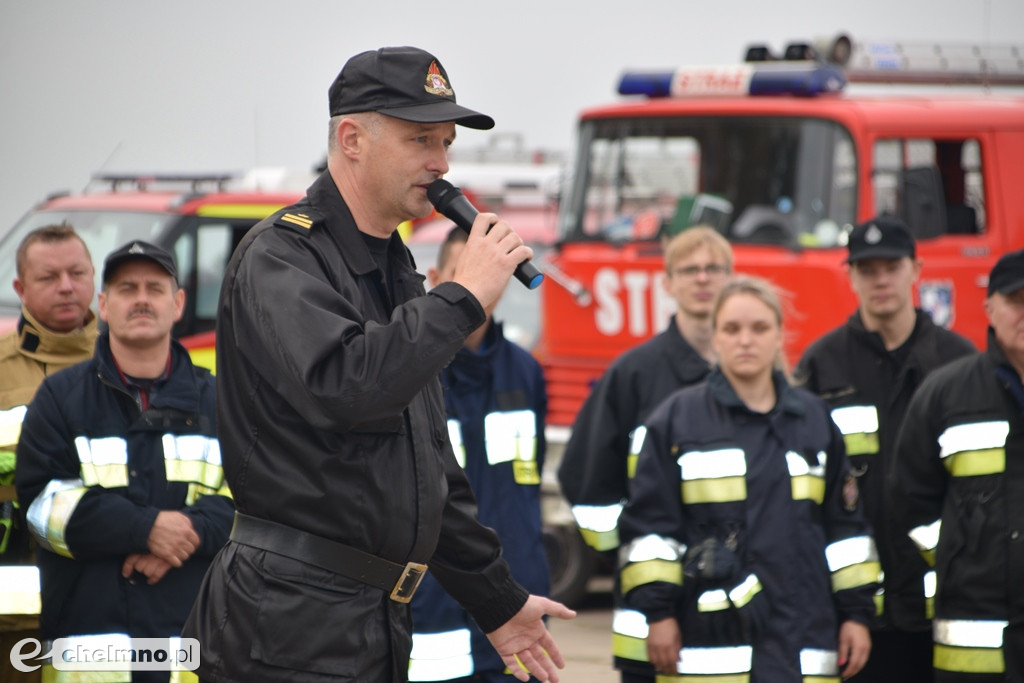 Aż 26 zastępów straży pożarnej na Powiślu
