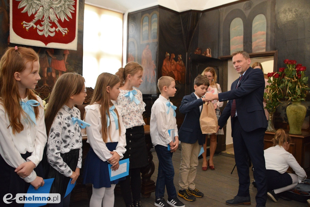 Nagrody Burmistrza z okazji Święta Edukacji Narodowej