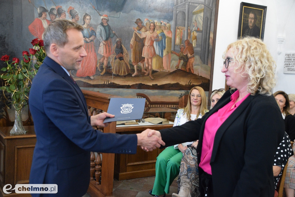 Nagrody Burmistrza z okazji Święta Edukacji Narodowej