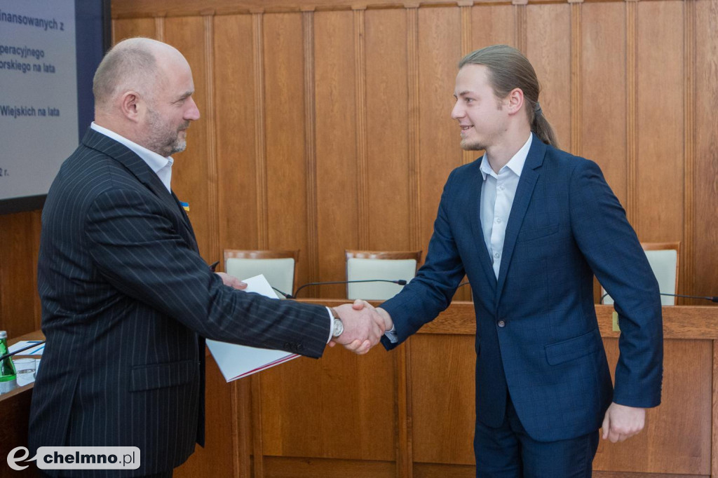 Umowy RPO i PROW: społeczeństwo, ekologia, przedsiębiorczość