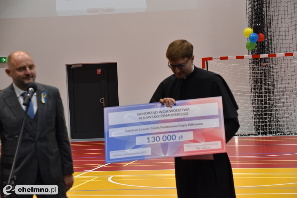 Uroczyste otwarcie szkolnej sali gimnastycznej przy 
