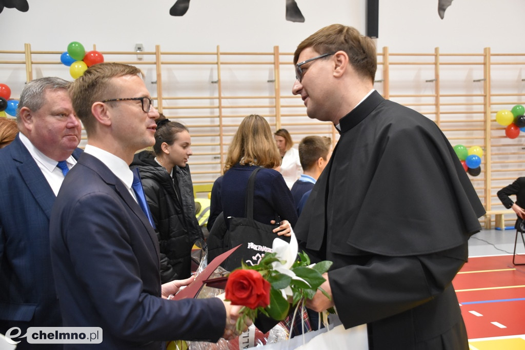 Uroczyste otwarcie szkolnej sali gimnastycznej przy 