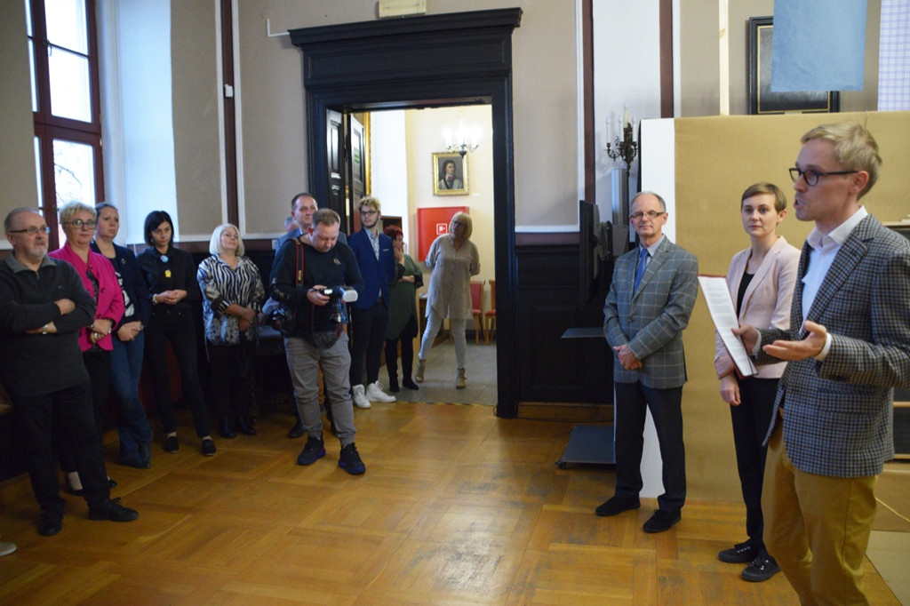 Zobacz otwarcie wystawy o japońskim warsztacie papierniczym