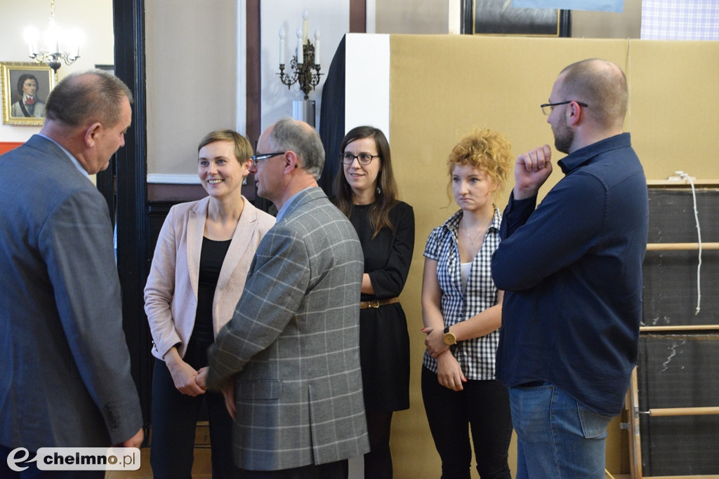 Zobacz otwarcie wystawy o japońskim warsztacie papierniczym