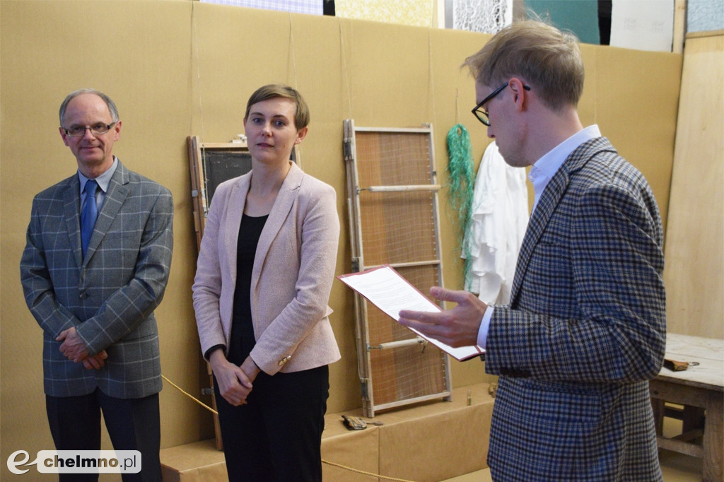 Zobacz otwarcie wystawy o japońskim warsztacie papierniczym