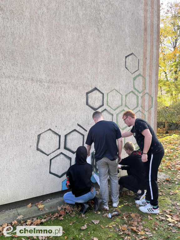 Przygotowali ciekawy mural w ramach Camp Artu