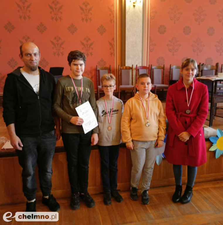 Powiatowy turniej szachowy 