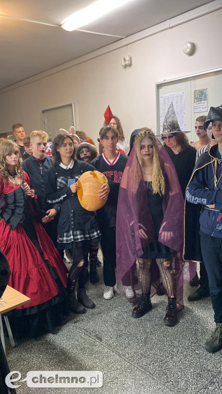 Upiorna parada uczniów ZS CKZ z Grubna