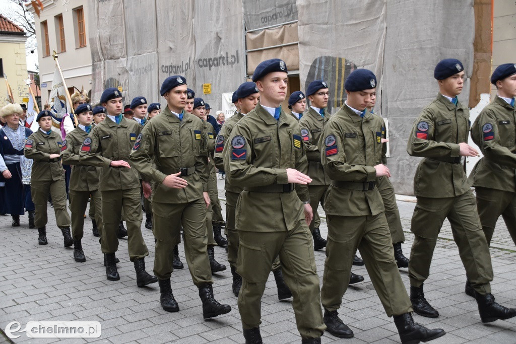 Patriotyczny przemarsz ulicami Chełmna