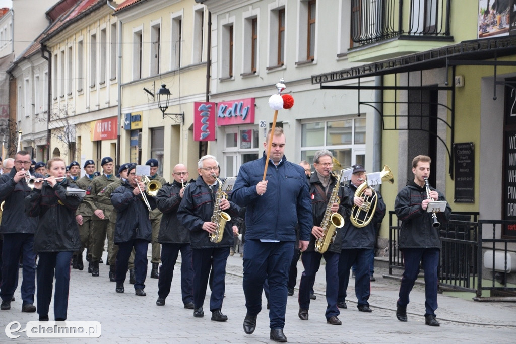 Patriotyczny przemarsz ulicami Chełmna
