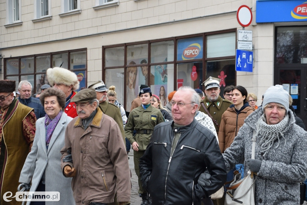 Patriotyczny przemarsz ulicami Chełmna