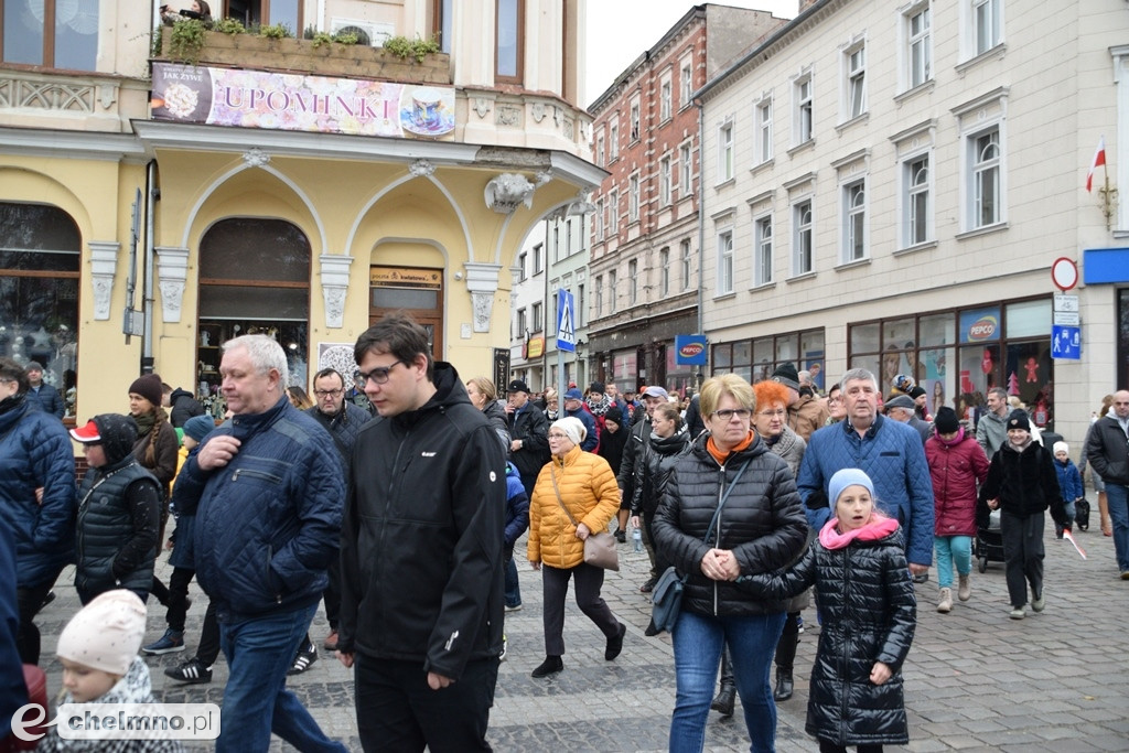 Patriotyczny przemarsz ulicami Chełmna