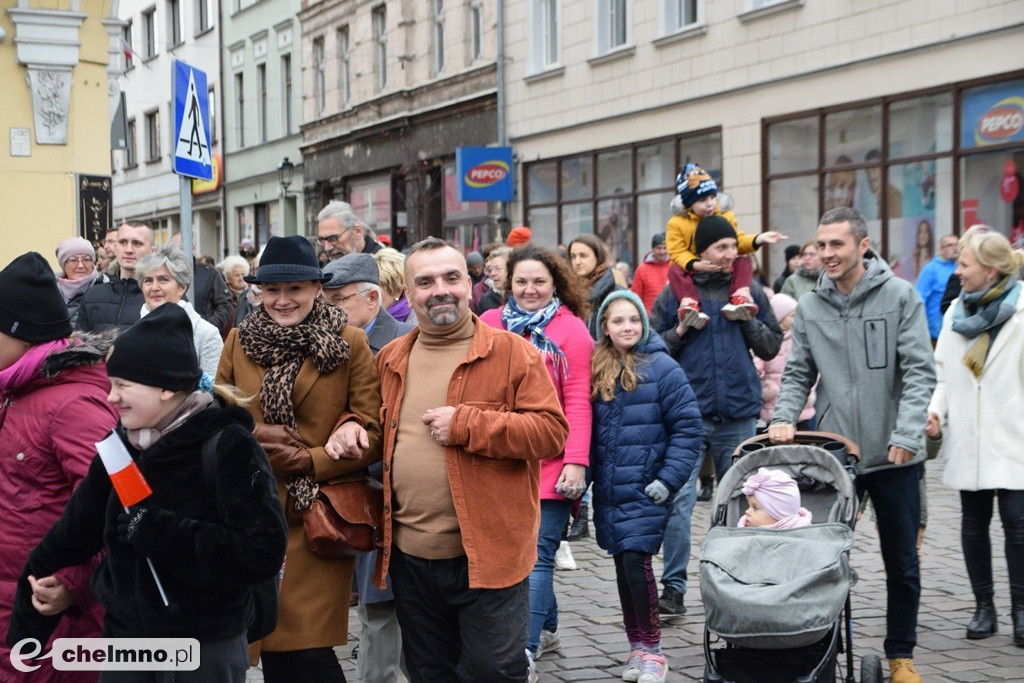Patriotyczny przemarsz ulicami Chełmna